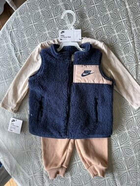 Nike Kids Navy and Pink 3-Piece Sherpa Vest Set